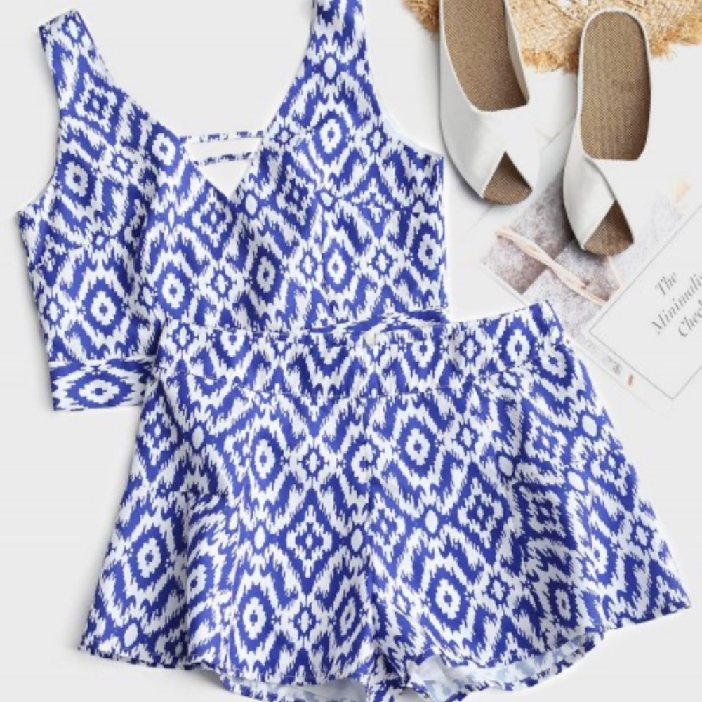 Cropped Printed Tied Top High Waisted Shorts Set L